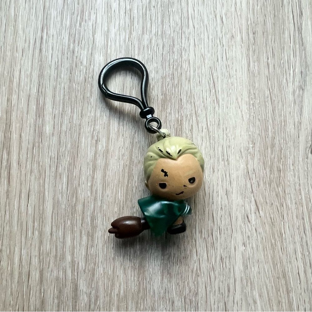 Draco Malfoy Harry Potter Flying Broomstick Keychain Toy Figure